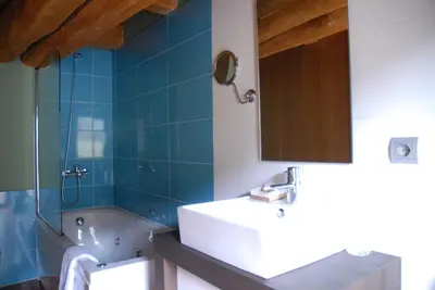 Un baño de Masia d'en Valentí