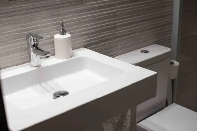 Un baño de Tuca del Mont