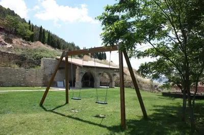Zona de juegos infantil en CASA RURAL FERNANDOEGEA