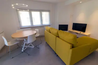 Una televisión o centro de entretenimiento en La Pomera