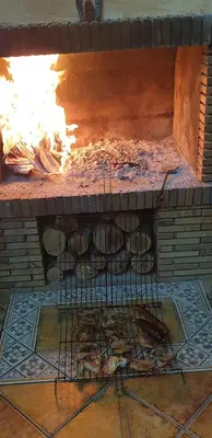 Barbacoa disponible para clientes en el apartamento