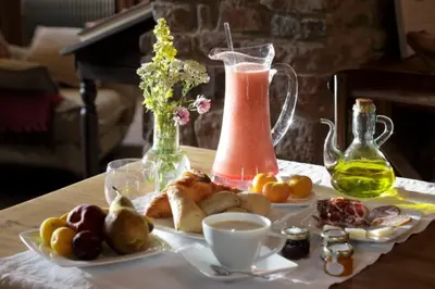 Comida en o cerca of this country house