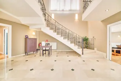 Plano de Ver Venir, acogedoras habitaciones con piscina