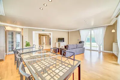 Zona de estar de Ver Venir, acogedoras habitaciones con piscina
