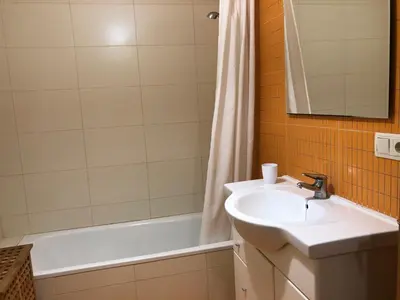 Un baño de EL CAPRICHO de NAGORE - Lic UAT678