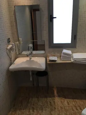 Un baño de Hotel Torre Monreal