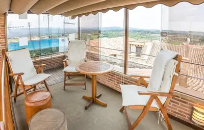 Un balcón o terraza de Hotel Villa de Cretas