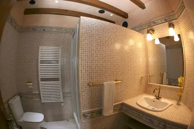 Un baño de Casa Avellanas