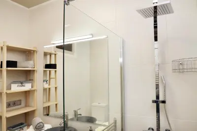 Un baño de Cal Sisquet - LOLA