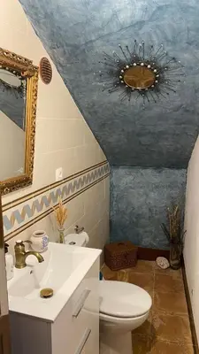 Un baño de Cal Talaia