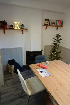 Zona de estar de Cirjuana, casa en el centro con agradable jardín y barbacoa BY PIRINEOS 360