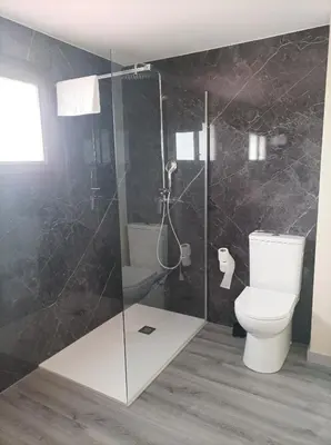 Un baño de Hotel Balfagón