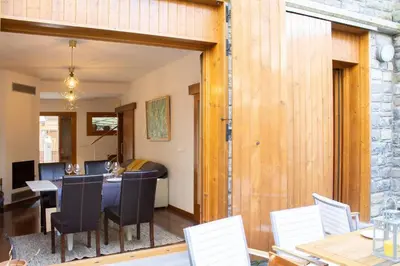 Plano de Chalet en urbanización, ideal para esquí