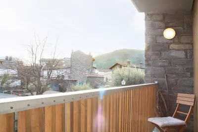 Plano de Chalet en urbanización, ideal para esquí
