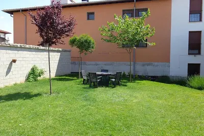 Jardín al aire libre en Casa Rural Villazón II - A 16 km de Pamplona