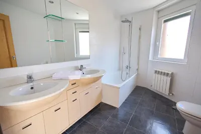 Un baño de El Pórtico de las Bardenas
