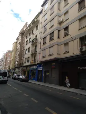 El barrio de los alrededores o un barrio cerca de este albergue