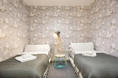 Cama o camas de una habitación en Luderna - Apartamento con terraza Bonaigua B1 Joanchiquet