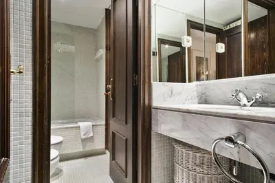 Un baño de Luderna - Apartamento con terraza Bonaigua B2 Salient