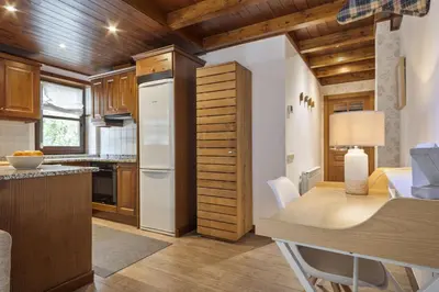 Una cocina o zona de cocina en Luderna - Apartamento Val de Ruda A6 Porèra