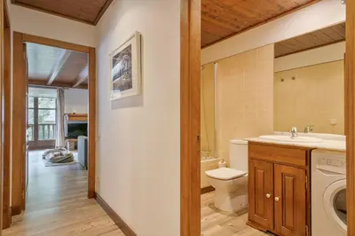 Un baño de Luderna - Apartamento Val de Ruda B1 Morèdo