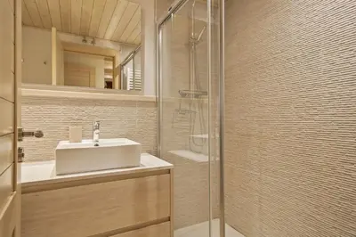 Un baño de Luderna - Apartamento Val de Ruda B52 dera Montjòia