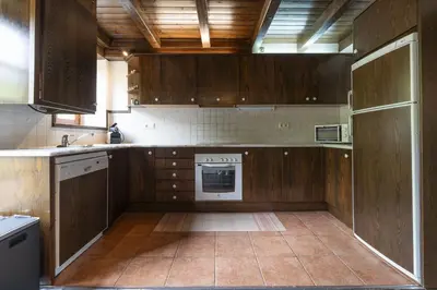 Una cocina o zona de cocina en Luderna - Casa con terraza Unhola