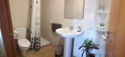 Un baño de El Descanso