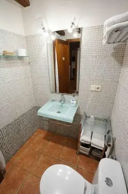 Un baño de Casa rural con mucho encanto, en un entorno mágico