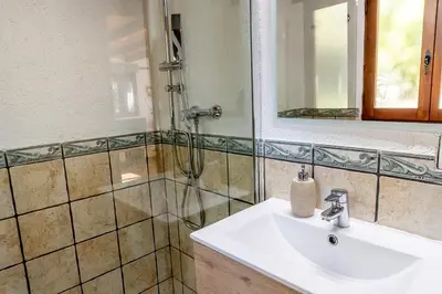 Un baño de La Pedrera