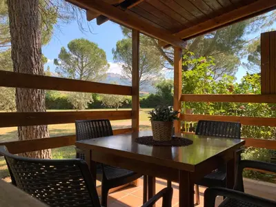 Jardín al aire libre en Camping Oliana