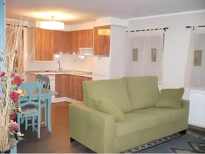 Una cocina o zona de cocina en Comfortable Apartment with Mountain View in Laspaúles