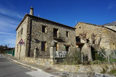 Edificio en el que se encuentra la casa o chalet