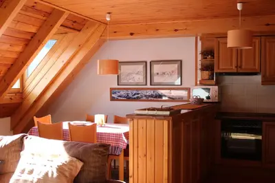 Una cocina o zona de cocina en Dulce y luminoso ap en Gessa