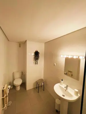 Un baño de Pensión las Hojas