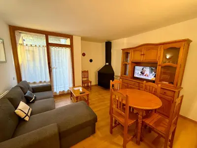 Una televisión o centro de entretenimiento en B46 - Soldorau 2º - Villmor