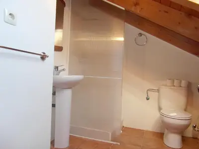 Un baño de B16 - Edif Ball Benás Dúplex - Villmor