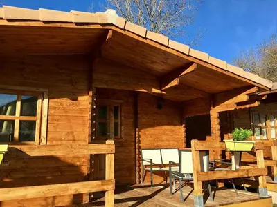 Edificio en el que se encuentra el camping