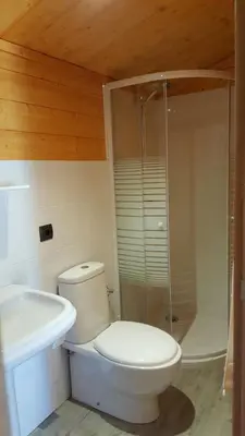 Un baño de Resort Camping Solopuent