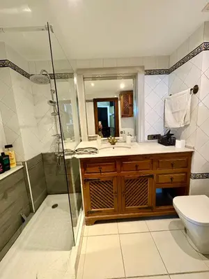 Un baño de Apartamento medieval en el Camino De Santiago