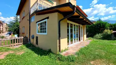 Edificio en el que se encuentra la casa o chalet