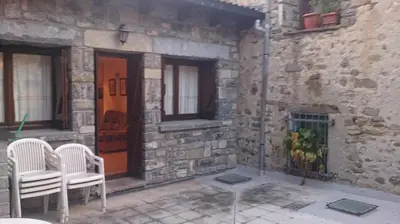 Un patio o zona al aire libre en Casa Duplex La Buhardilla