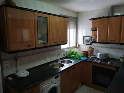 Una cocina o zona de cocina en Bright apartment in Barbastro, 70m², parking included