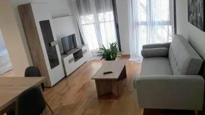 Una televisión o centro de entretenimiento en New, cozy apartment Plaza del Pilar-Fuenclara