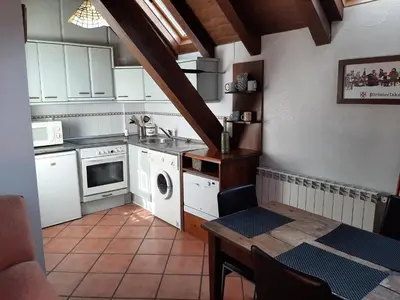 Una cocina o zona de cocina en CASA GRACIANO I