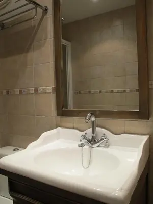 Un baño de Apartamentos Casa Español