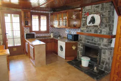 Una cocina o zona de cocina en CASA ANE