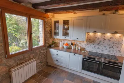 Una cocina o zona de cocina en La Borda del Feu