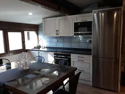 Una cocina o zona de cocina en Plaza Catedral Jaca