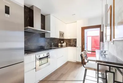 Una cocina o zona de cocina en Mirador Del Río Piedra